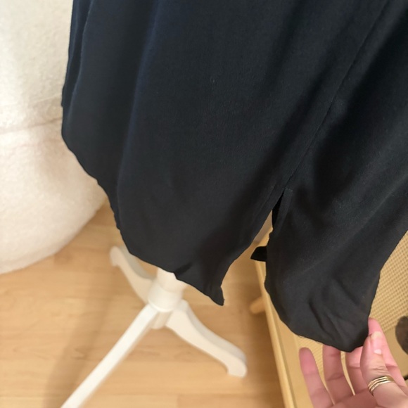 ARITZIA WILFRED Black Novella Mini Dress Puff Sleeve Size 8 NWT - Picture 5 of 13